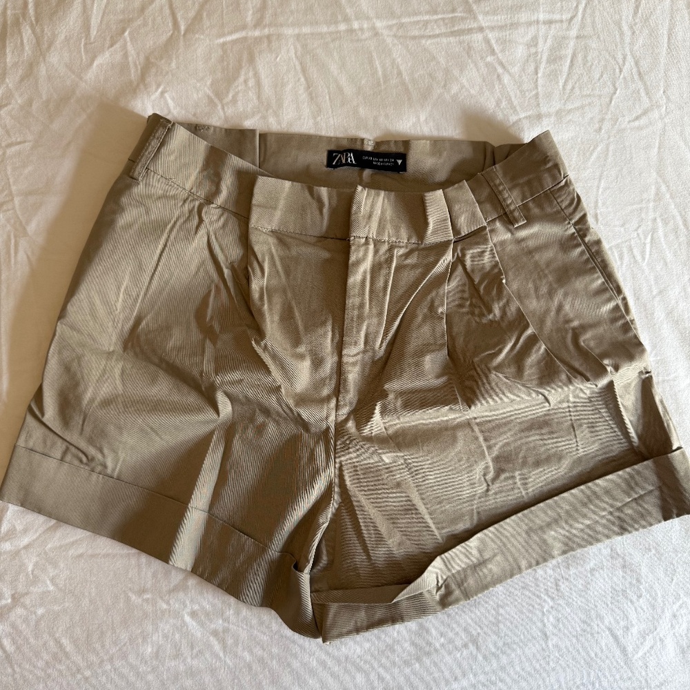 Zara pleated shorts